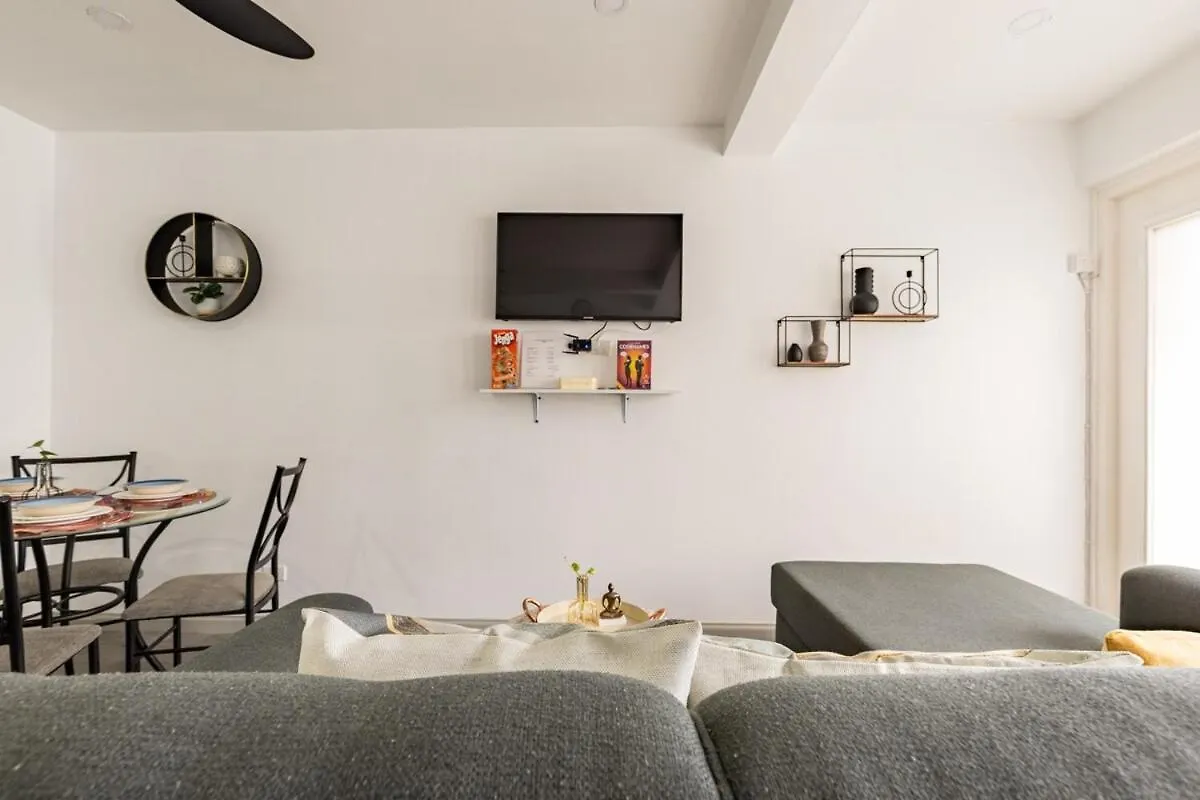 אוצ'ו ריוס Modern Beachfront Condo with Stunning Sea Views דירה אוצ'ו ריוס
