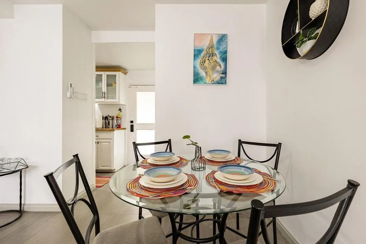 אוצ'ו ריוס Modern Beachfront Condo with Stunning Sea Views 0*, אוצ'ו ריוס ג'מייקה